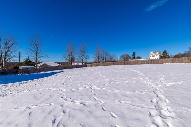 77 Old Keene Rd, Athol, MA 01331