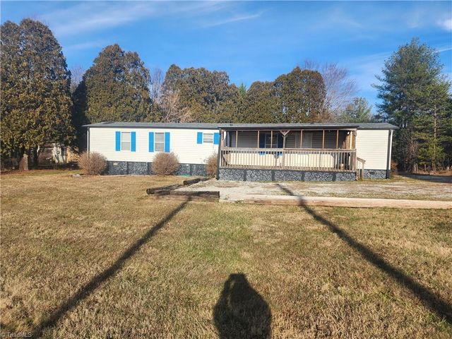 1588 Pilot Westfield Road, Pilot Mountain, NC 27041