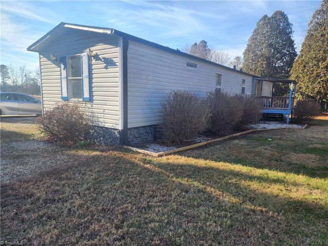 1588 Pilot Westfield Road, Pilot Mountain, NC 27041