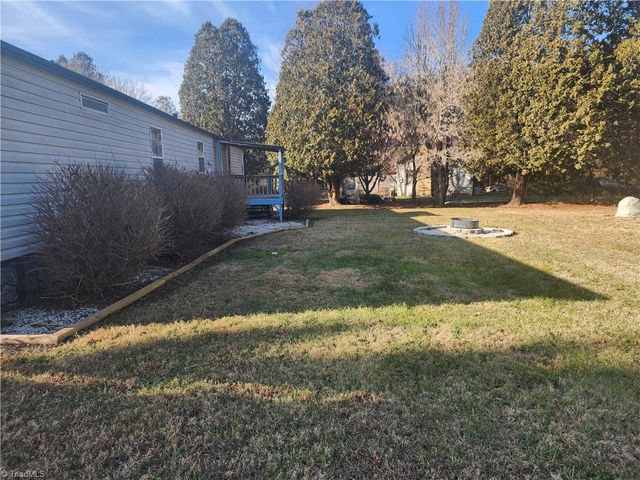 1588 Pilot Westfield Road, Pilot Mountain, NC 27041