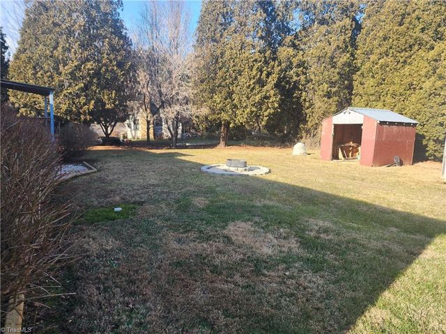 1588 Pilot Westfield Road, Pilot Mountain, NC 27041