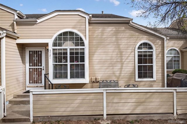 5721 W Asbury Place, Lakewood, CO 80227