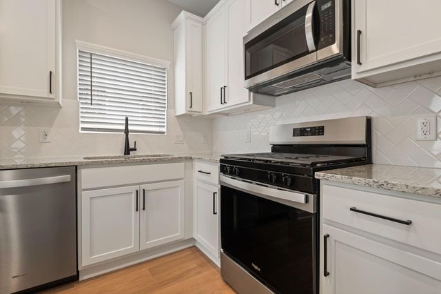 21526 Bluebonnet Bay Drive, Magnolia, TX 77354