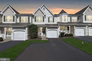 211 BARNESS LN, Chalfont, PA 18914