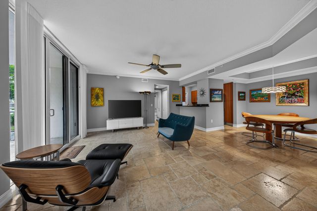 101 SE 20th Avenue 201, Deerfield Beach, FL 33441