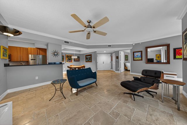 101 SE 20th Avenue 201, Deerfield Beach, FL 33441