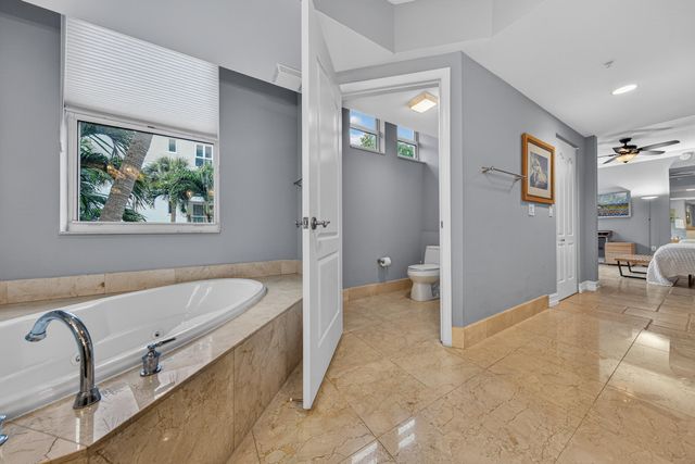 101 SE 20th Avenue 201, Deerfield Beach, FL 33441