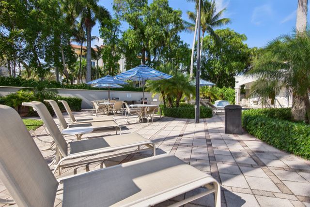 101 SE 20th Avenue 201, Deerfield Beach, FL 33441