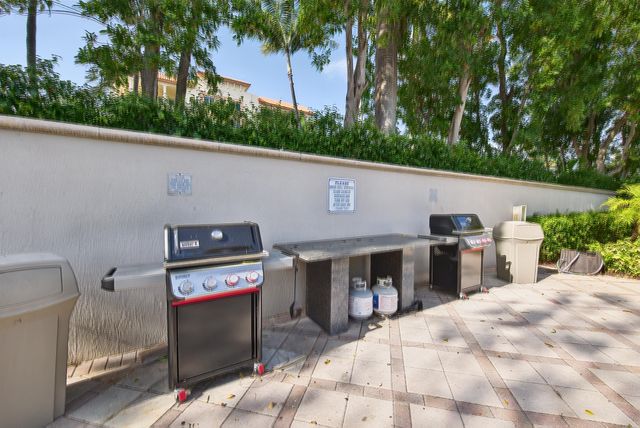 101 SE 20th Avenue 201, Deerfield Beach, FL 33441