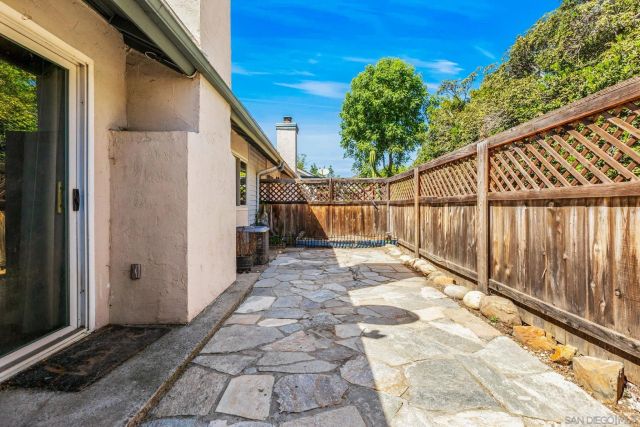 2427 Turnbridge Gln, Escondido, CA 92027