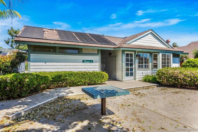 2427 Turnbridge Gln, Escondido, CA 92027