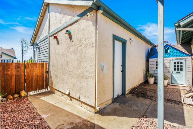 2427 Turnbridge Gln, Escondido, CA 92027