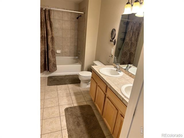 805 Summer Hawk Drive 158, Longmont, CO 80504
