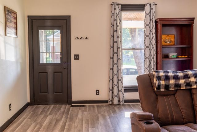 454 S Lincoln Street, Orleans, IN 47452