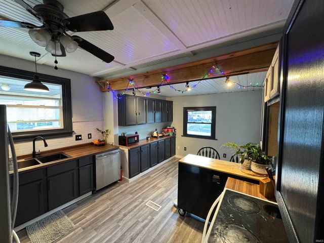 454 S Lincoln Street, Orleans, IN 47452