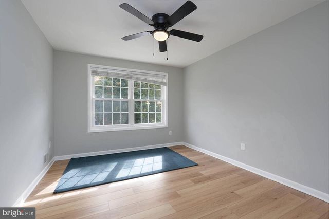 2425 SKYLAND PL SE, Washington, DC 20020