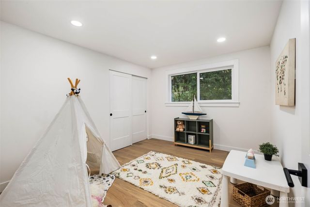 16044 Greenwood Avenue N, Shoreline, WA 98133