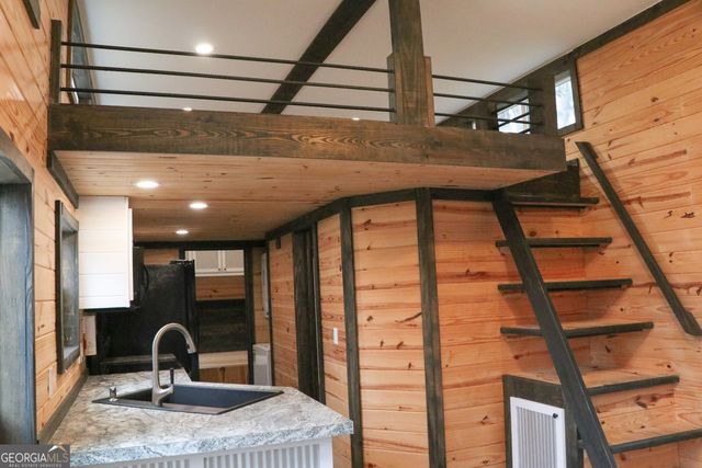 1217 Henderson Circle, Lyerly, GA 30730