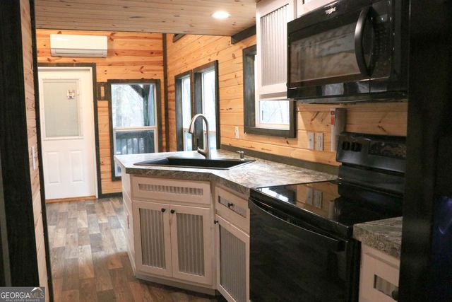 1217 Henderson Circle, Lyerly, GA 30730