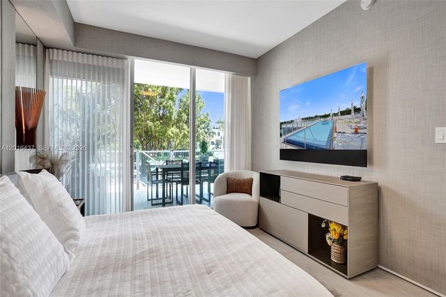 1201 20th St 204, Miami Beach, FL 33139