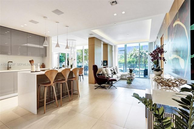 1201 20th St 204, Miami Beach, FL 33139