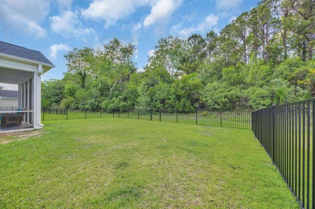 5545 Whitebark Dr., Myrtle Beach, SC 29577