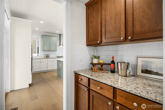 14517 NE 99th Avenue, Bothell, WA 98011