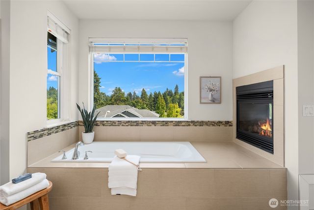 14517 NE 99th Avenue, Bothell, WA 98011