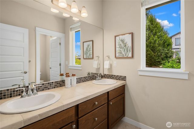 14517 NE 99th Avenue, Bothell, WA 98011