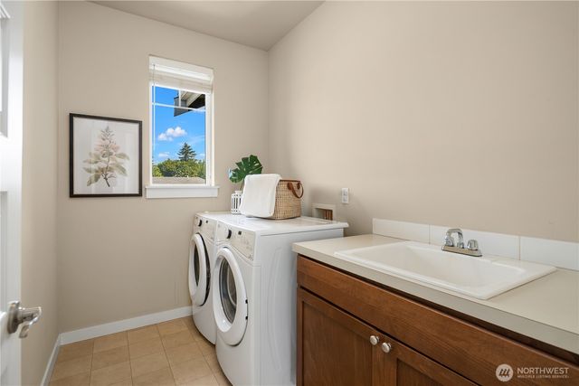 14517 NE 99th Avenue, Bothell, WA 98011