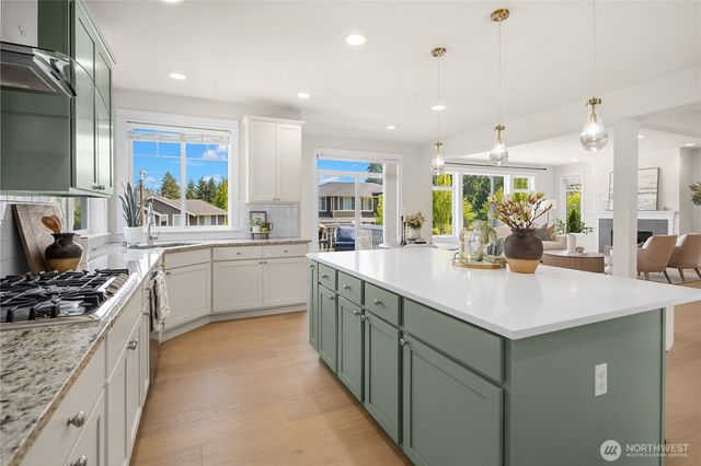 14517 NE 99th Avenue, Bothell, WA 98011