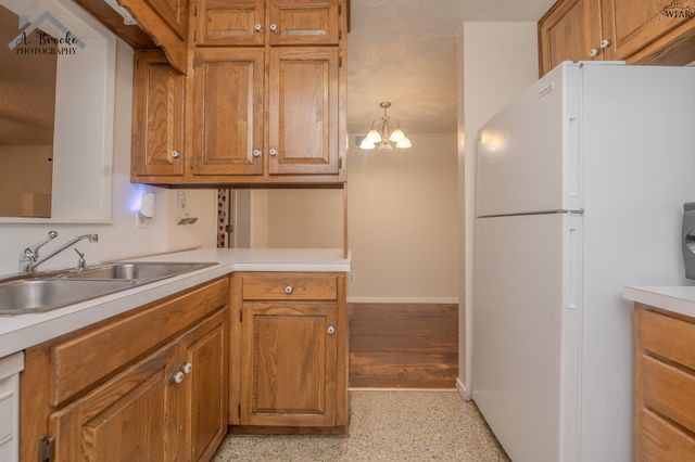 4025 BOREN AVENUE, Wichita Falls, TX 76308