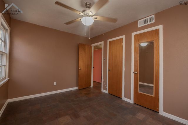 4025 BOREN AVENUE, Wichita Falls, TX 76308