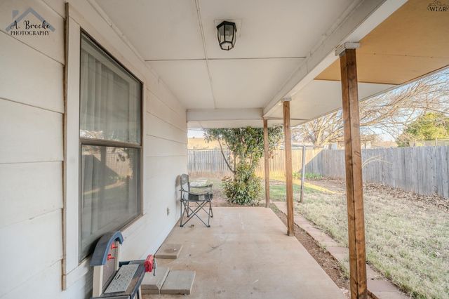 4025 BOREN AVENUE, Wichita Falls, TX 76308