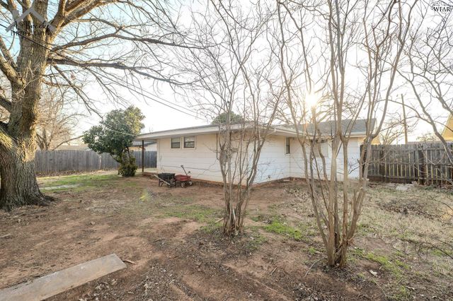 4025 BOREN AVENUE, Wichita Falls, TX 76308