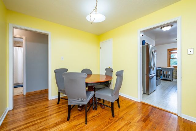 3808 72nd Street, Urbandale, IA 50322