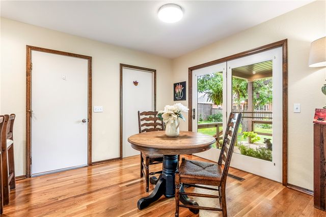 1402 NW K Street, Bentonville, AR 72712