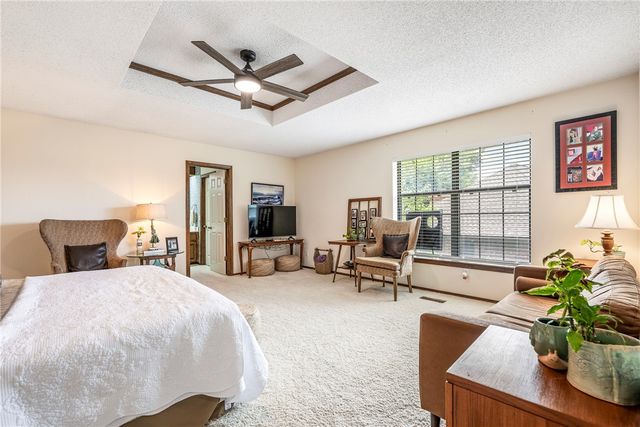 1402 NW K Street, Bentonville, AR 72712