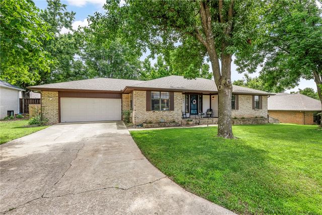 1402 NW K Street, Bentonville, AR 72712