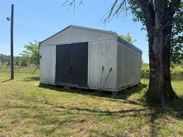 23768 Ridley RD, Courtland, VA 23837