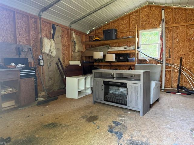 23768 Ridley RD, Courtland, VA 23837