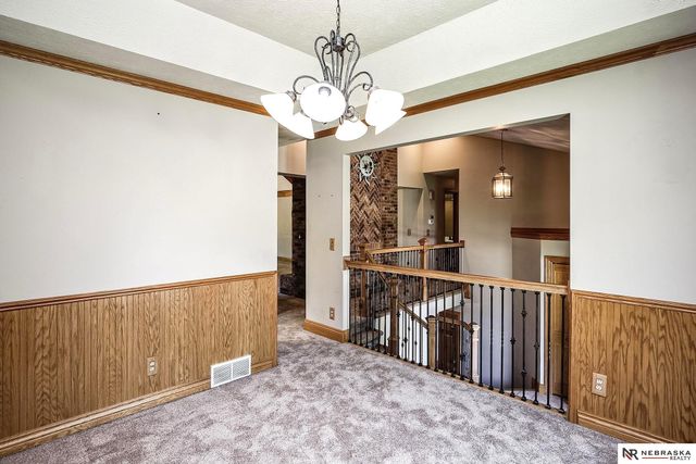 205 N 159 Circle, Omaha, NE 68118