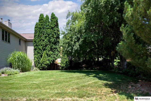 205 N 159 Circle, Omaha, NE 68118