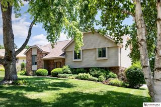 205 N 159 Circle, Omaha, NE 68118