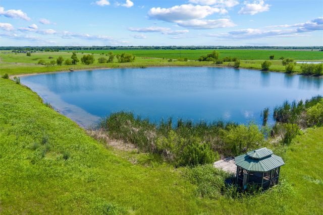 9817 County Road 408, Grandview, TX 76050