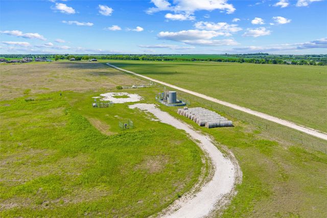 9817 County Road 408, Grandview, TX 76050