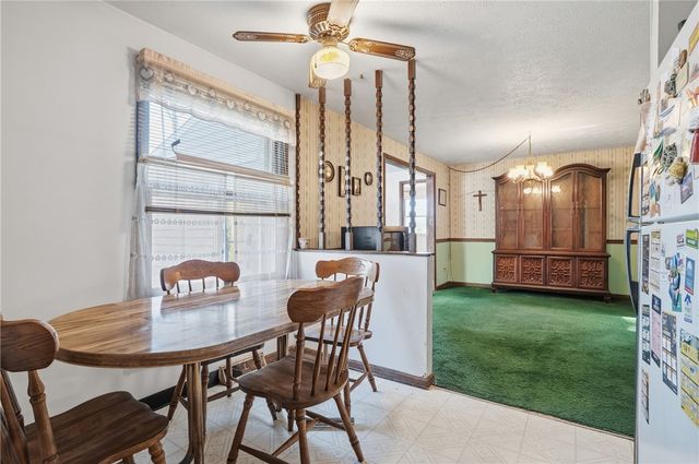 7730 Oak St, Ross Twp, PA 15237