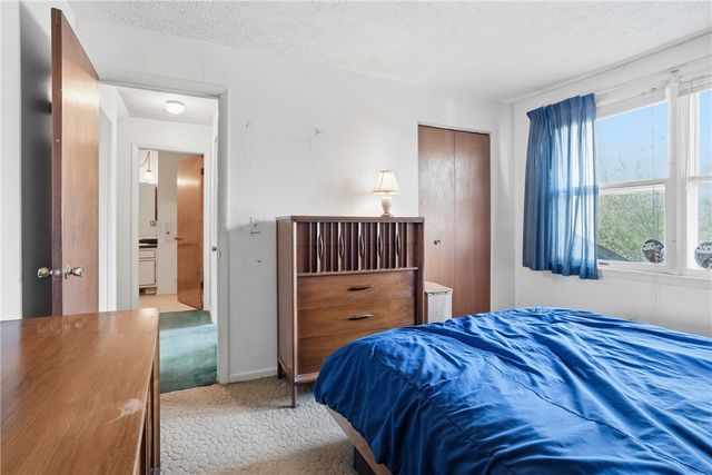 7730 Oak St, Ross Twp, PA 15237