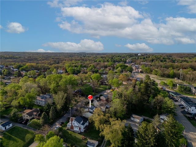 7730 Oak St, Ross Twp, PA 15237