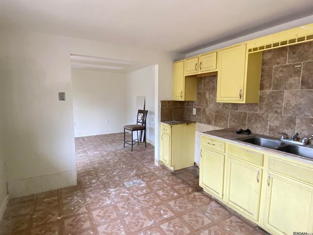 7399 Maplewood Dr, Baton Rouge, LA 70812